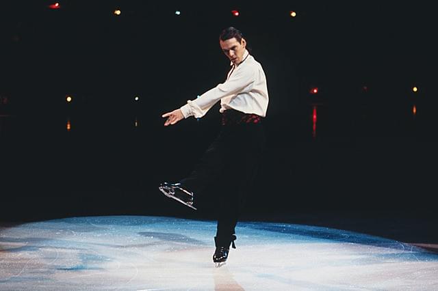 男子フィギュア、伝説の五輪金メダリストのドキュメント「氷上の王、ジョン・カリー」予告