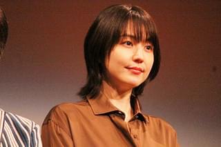 「香港の夜景をバックに長澤まさみさんのヌードが…」 小日向文世の発言に総ツッコミ