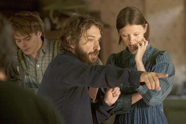 「永遠のこどもたち」脚本家、監督デビュー作で衝撃とドラマ性を追求