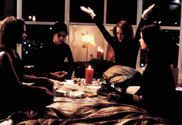 「ザ・クラフト」（1996）の一場面