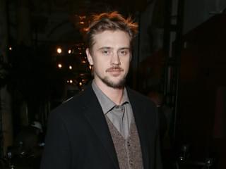 ボイド・ホルブルック、ショーン・エリス監督の新作ホラーに主演