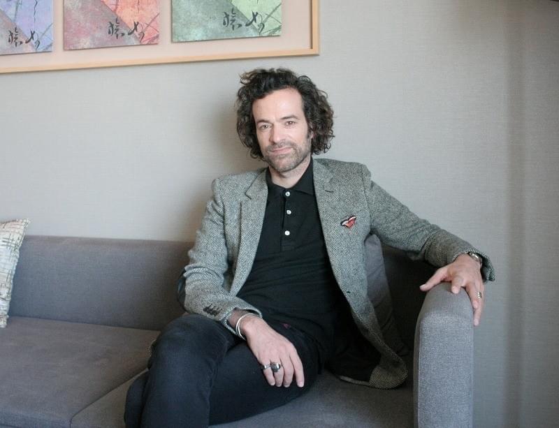 ロマン・デュリス、俳優が社会問題や政治を語ることに仏国民は「寛容で、むしろ好意的」