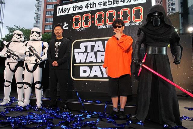 六本木で盛大に「スター・ウォーズの日」、チューバッカ追悼のメッセージボードも