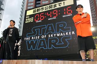 六本木で盛大に「スター・ウォーズの日」、チューバッカ追悼のメッセージボードも