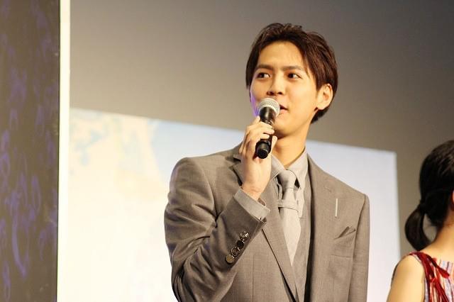 伊藤健太郎、ラブラブな片寄涼太＆川栄李奈に嫉妬!? 片寄の水槽サプライズに驚きも