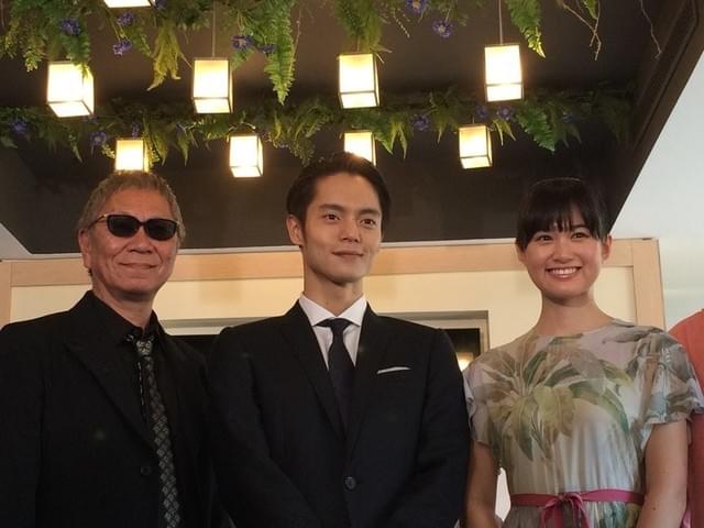 三池崇史監督「初恋」カンヌでお披露目 とんぼ返りの窪田正孝は会見で感謝にじませる