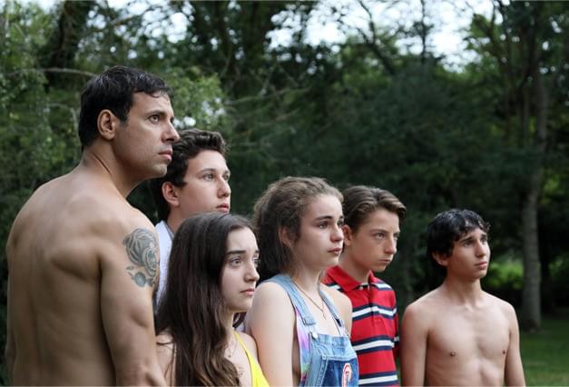 フランス学園ホラー「スクールズ・アウト」上映