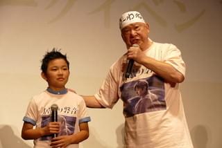 アニマル浜口「居眠り磐音」を大声でアピール、孫は「うちでもうるさい」と苦笑い