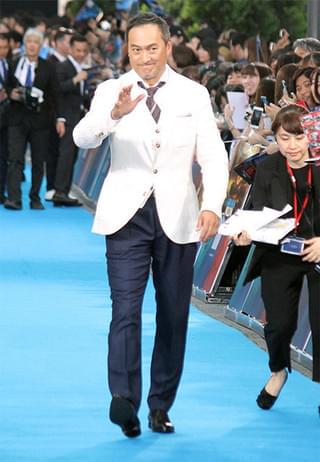 渡辺謙、ハリウッド版「ゴジラ」第2弾に意味深「僕がヤバいことに…」