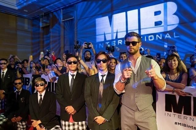 クリス・ヘムズワース、結婚式の思い出の地で「MIB」イベント登場！「この土地が大好き」