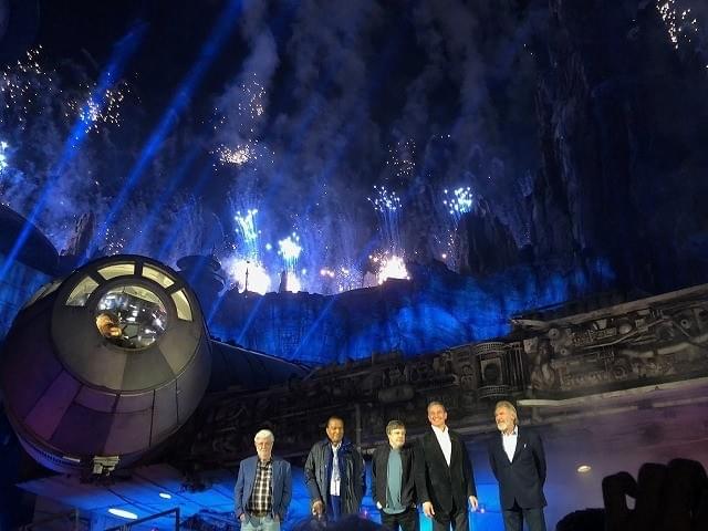 「SW：ギャラクシーズ・エッジ」オープニングセレモニーにH・フォード、M・ハミルら豪華キャスト集結