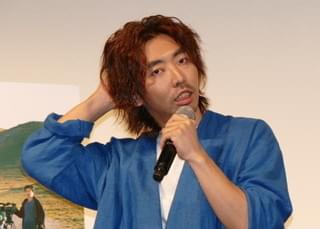 前田敦子、かわいいの歓声に「すごく久しぶり」 膝のじん帯損傷は回復