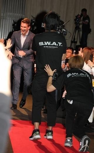 「S.W.A.T.」ジェイ・ハリントン＆アレックス・ラッセル来日！ファンの熱狂ぶりに圧倒