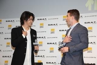 「S.W.A.T.」ジェイ・ハリントン＆アレックス・ラッセル来日！ファンの熱狂ぶりに圧倒