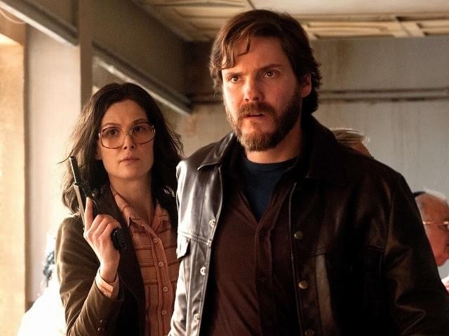 R・パイク×D・ブリュール 実際のハイジャック事件と救出劇を映画化した衝撃作10月公開