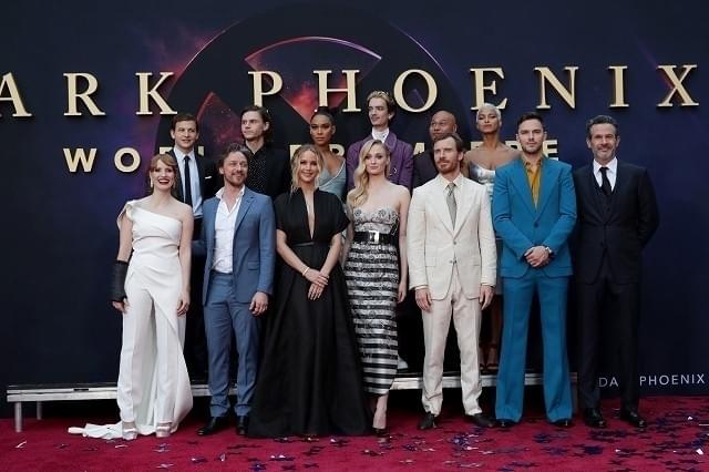 「X-MEN」ワールドプレミアに「X JAPAN」YOSHIKIが登場！「たまたまハリウッドにいた」