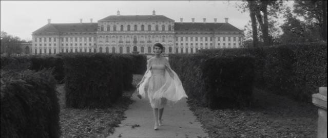 シャネルのサポートにより完全修復が施された