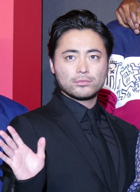 伝説のAV監督・村西とおるを演じる