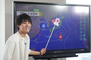「天気の子」醍醐虎汰朗＆森七菜がお天気キャスターに挑戦！ 日本気象協会を訪問