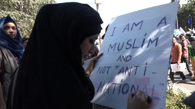 アナンド・パトワルダン「理性」の一場面