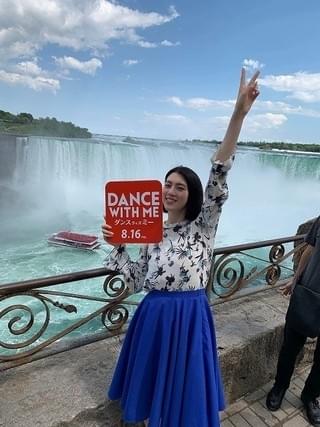 三吉彩花、タイムズスクエア前で踊る！「ダンスウィズミー」スペシャル映像公開