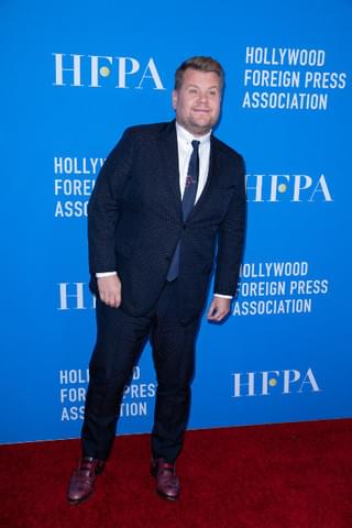 シュワちゃん、トランプ大統領の「国に帰れ」発言に反論！ HFPAチャリティイベントに登場