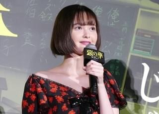 伊藤健太郎、玉城ティナに「いっぱいビンタ」されてボッコボコ!?