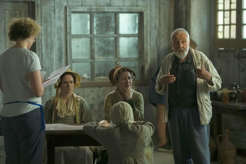 民主主義の原点を問う、英国の悲劇の物語 マイク・リー監督がピータールーの虐殺を解説