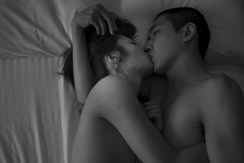 R18「火口のふたり」 柄本佑×瀧内公美、大胆過ぎて上映NGになった幻の予告映像