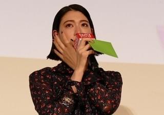 三吉彩花、「ダンスウィズミー」矢口史靖監督からの手紙に“感涙”