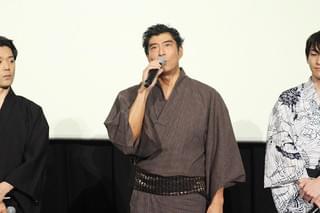 「3人の信長」撮影現場でTAKAHIROの男気さく裂 クレープ屋丸ごと差し入れ＆裸にちょんまげ!?