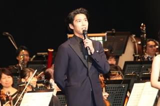 「ライオン・キング」賀来賢人＆門山葉子、オーケストラをバックに熱唱！