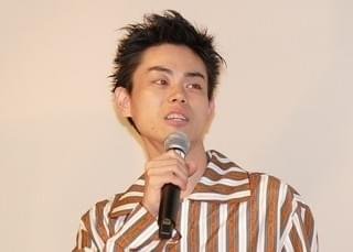 菅田将暉、“新星”YOSHIを絶賛「新人類であり、興味深い生き物」