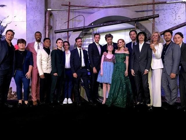 キャストたちが集結！