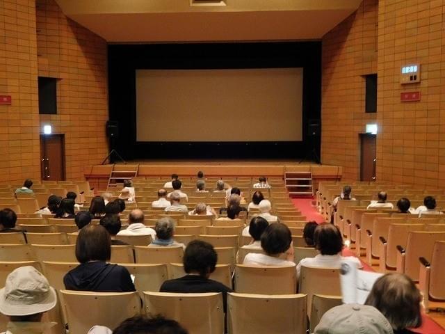 鳥栖市民文化会館 上映前の様子