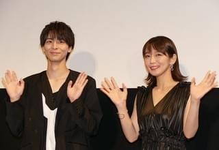 吉岡里帆、共演した高杉真宙を高校生だと勘違い「制服が似合い過ぎ」実際は23歳