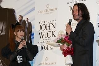 来日中のキアヌ・リーブス、忍者と一緒に「ジョン・ウィック」最新作のヒット祈願