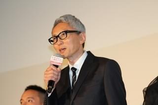 北川景子と年の差夫婦を演じた松重豊 撮影に現れた本物の夫・DAIGOと“微妙な三角関係”に!?