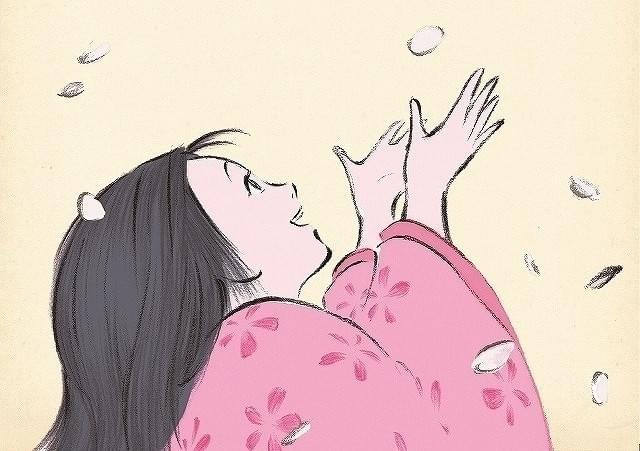 レジャーシートと懐中電灯を持参して鑑賞