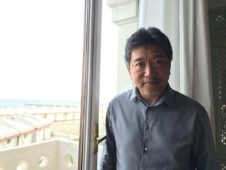 是枝裕和監督が対峙した、対極に位置する仏女優カトリーヌ・ドヌーブとジュリエット・ビノシュ