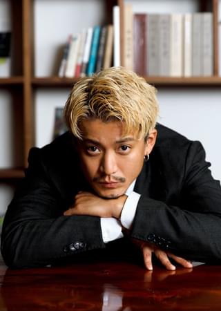 蜷川実花がこだわり小栗旬が体現した、愛に全力注いだ男女の生きざま