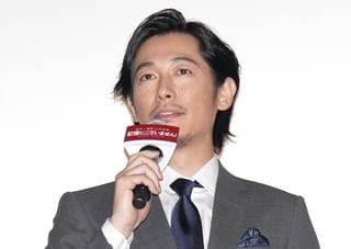 中井貴一、58歳の誕生日を“ハムカツ”ケーキでお祝い 「記憶にございません！」興収10億突破