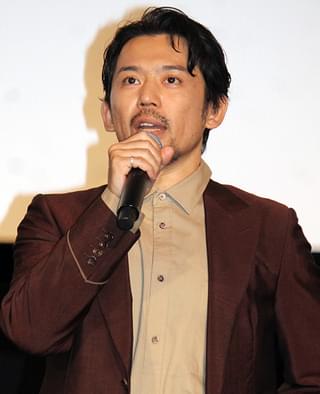 TAKAHIRO、「3人の信長」で共演の市原隼人の“巨乳”にドキッ「女風呂かと…」