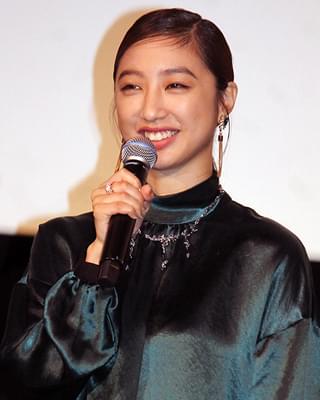 TAKAHIRO、「3人の信長」で共演の市原隼人の“巨乳”にドキッ「女風呂かと…」