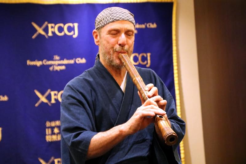 「海山 たけのおと」でアメリカ人尺八奏者が奏でる“尺八革命”に感嘆！