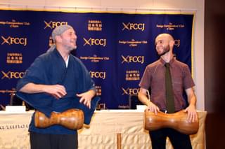 「海山 たけのおと」でアメリカ人尺八奏者が奏でる“尺八革命”に感嘆！