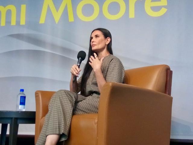 自叙伝を執筆したデミ・ムーア