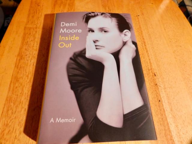 自叙伝「インサイド・アウト（原題）」