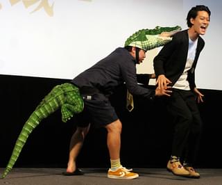 霜降り明星・せいや、体張るもひびの入った左足親指への攻撃にもん絶「すごくズキズキ」