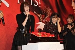 玉城ティナ、恨みを晴らす方法は“デスノート”への記入？「おすすめですよ！」